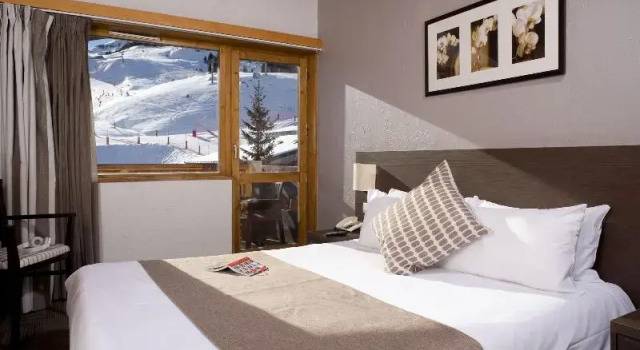 Двухместный номер Deluxe с балконом Madame Vacances Hôtel & Spa Le Mottaret
