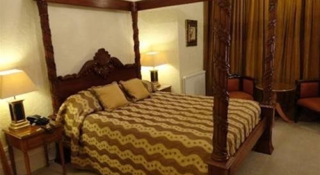 Courtlands Hotel