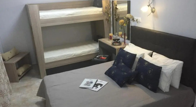 Полулюкс Litsa Haus Estate Residences & Suites