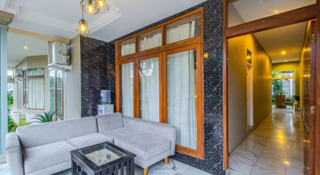 Widjoyo Rahayu Residence Cilandak 8A, Prenota Hotel Hotel a Giacarta con piscina, Piscina