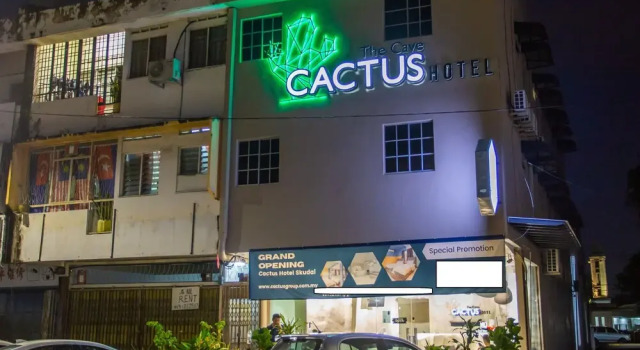 Capital O 90685 The Cave Cactus Hotel, Rezerwuj Hotel Sekudai Johor