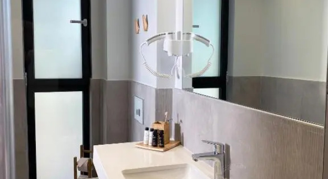 EOS Luxury Suites, Book Hotel Kriopigi 