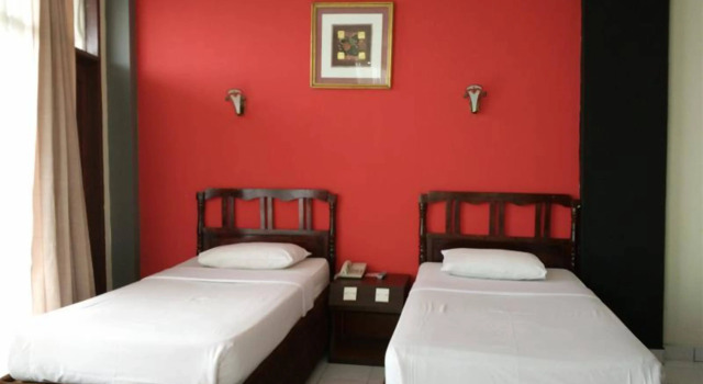Benteng Hotel, Book Hotel Hotels in Sumatra with Breakfast, Breakfasts