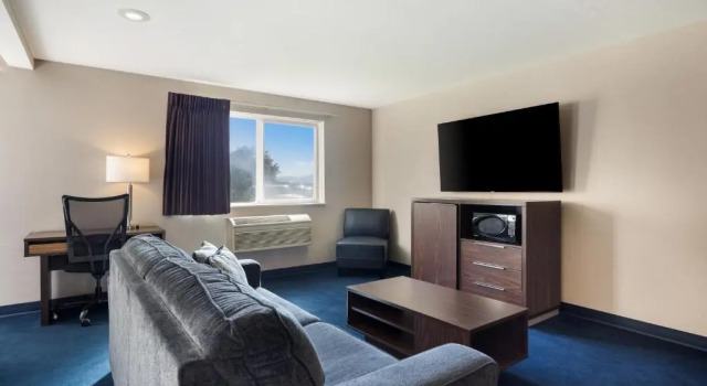 Люкс Deluxe Americas Best Value Inn Sparks