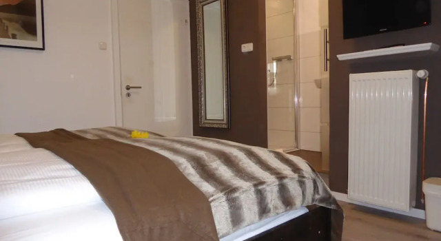 Hotel Garni-Tell, Забронировать Отель Зиген Северный Рейн-Вестфалия