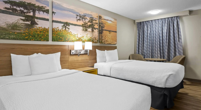 Days Inn Valdosta - Conference Center, Rezerwuj Hotel Hotele w Valdosta z parkingiem, Parking
