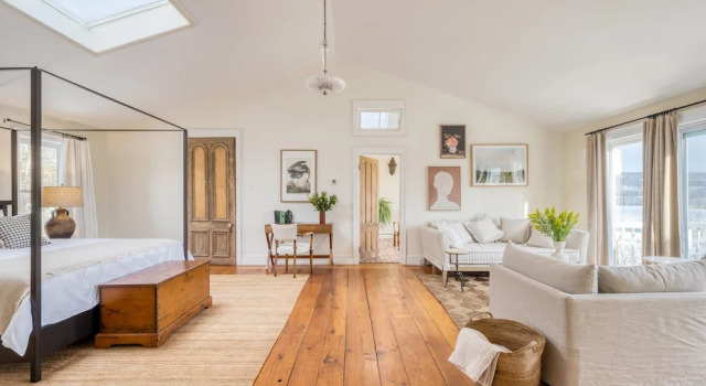 Shakespeare on the Hudson by Avantstay Two Home Buyout on the Hudson River! 22 Bedrooms!