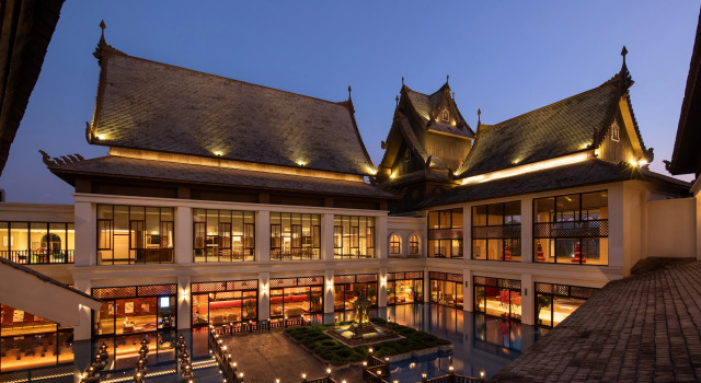 Angsana Xishuangbanna, Rezerwuj Hotel Hotele w Menghai z basenem, Basen