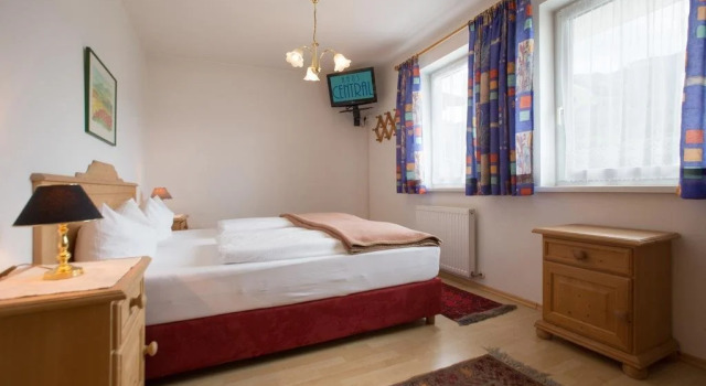 Apartmenthaus Brixen & Haus Central, Rezervați Apartament Brixen im Thale Brixental