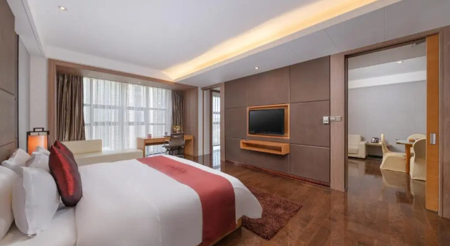 Двухместный люкс Executive Ramada Plaza Shenzhen North
