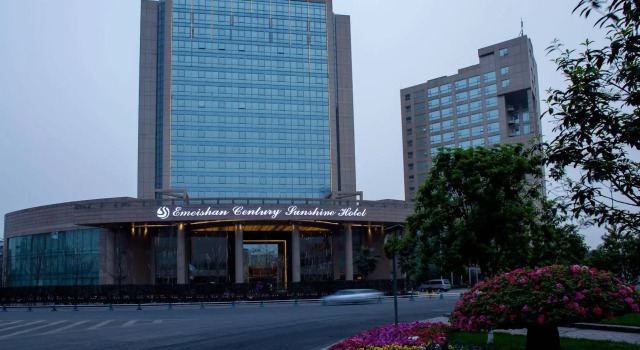 Century Sunshine Hotel - Emeishan