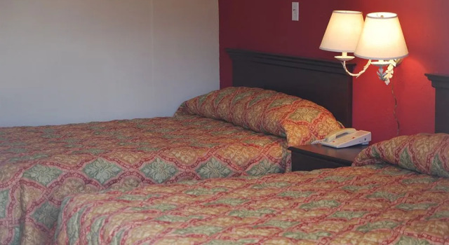 Economy Hotel Forest Park, Забронировать Отель Форест-Парк Джорджия