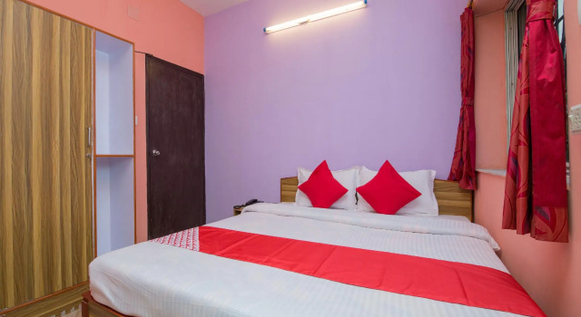 OYO 10880 Silver Inn, Varaa Hotelli Hotellit Jādabpur aamiaisella, Aamiainen
