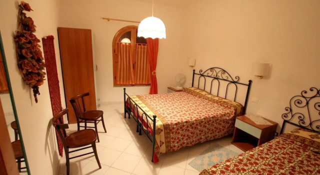House With 3 Bedrooms in La Tozza, With Wonderful sea View and Enclose, Забронировать Отель Бадези Коста-Парадизо