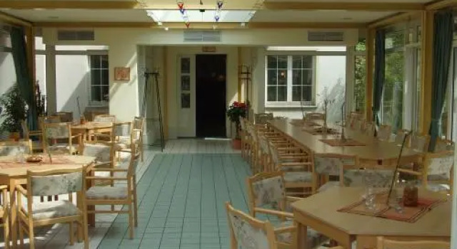 Restaurant & Pension Am Bilz Bad, Rezervați Hotel Radebeul Dresda, aproape de Bilzbad