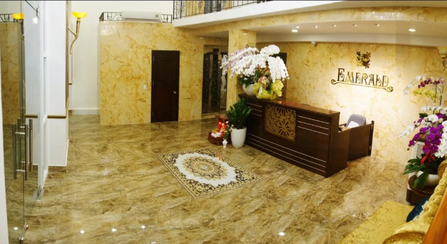 Collection O Emerald Luxury Apartment - Near SECC