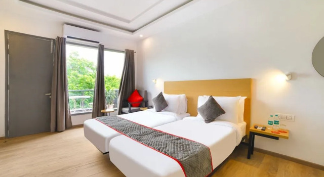 Oyo Townhouse 120 Shushant Lok