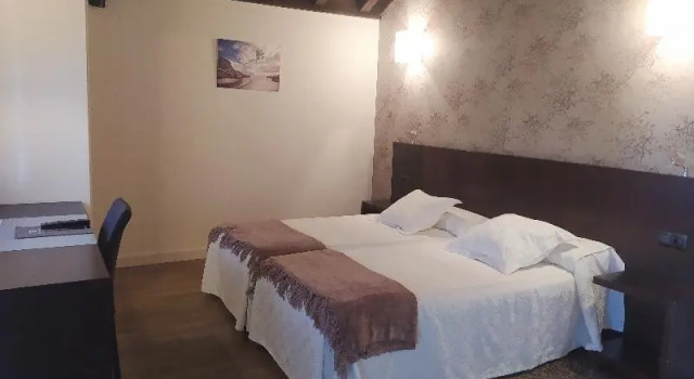 Двухместный номер Superior с балконом Hotel Villa Marrón
