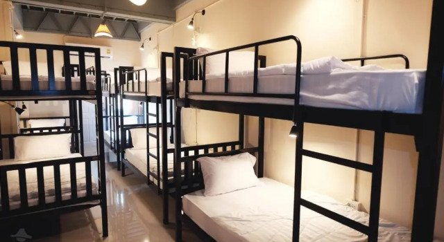 Кровать в общем номере Khaosan Station Hostel