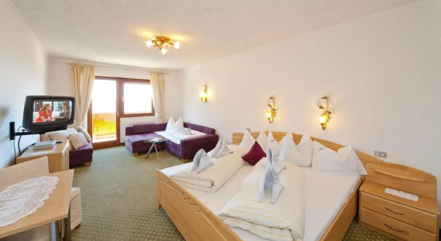 Hotel Gstatsch