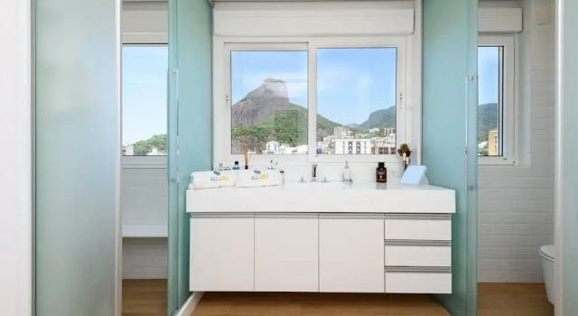 All in Rio Estilo Carioca, Забронировать Отель Отели Рио-де-Жанейро с парковкой, рядом с Папский католический университет Рио-де-Жанейро, Парковка