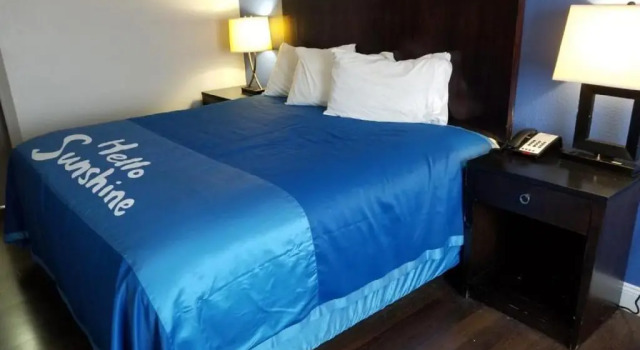 Двухместный номер Days Inn by Wyndham Thomson