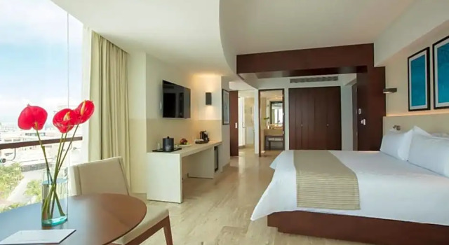 Номер Standard с частичным видом на океан Krystal Grand Cancun All Inclusive