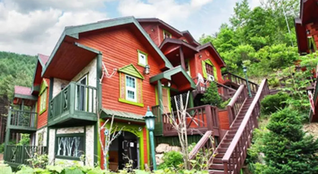 Jeongseon Camp Star Pension, Rezerwuj Hotel Hotele w Gangwon-Do z parkingiem, Parking
