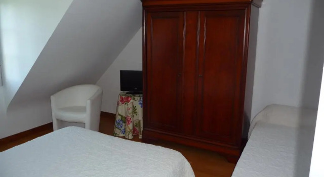LE BOUT DE LA VILLE, Rezerwuj Hotel  