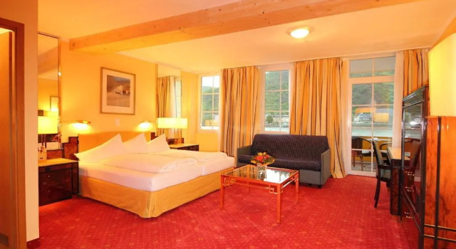 Двухместный номер Standard с балконом Hotel Rheinfels - Radfahrer Willkommen