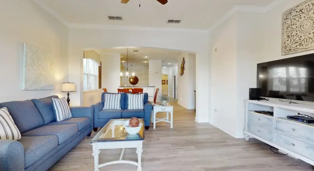 Second Floor, Dog-friendly Condo With Shared Pool, High-speed Wifi, & Central AC, Забронировать Апартаменты/квартира Палм-Кост штат Флорида, рядом с Парк Jungle Hut Road