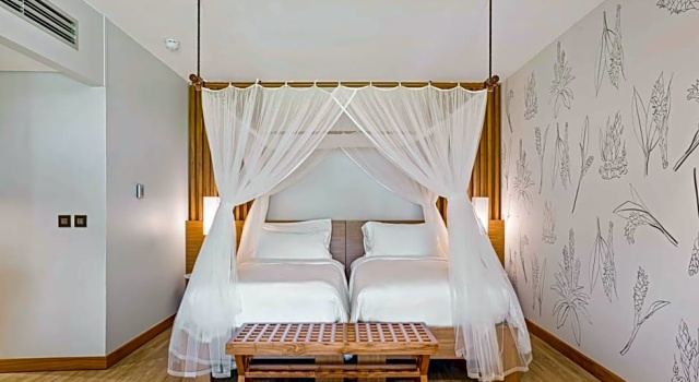 Deluxe Twin room with lagoon view Kempinski Seychelles Resort