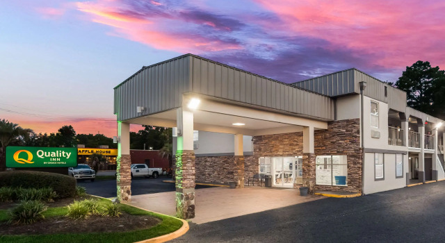Quality Inn Charleston - West Ashley, Забронировать Отель Отели West of the Ashley с завтраком, Завтраки