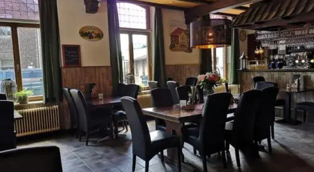 De Herbergier, Book Hotel Hoteller i Heuvelland med parkering, Parkering