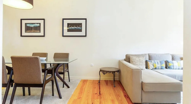 Spacious & Modern Flat in the heart of Lisbon, Book Lejlighed Penha de Franca 