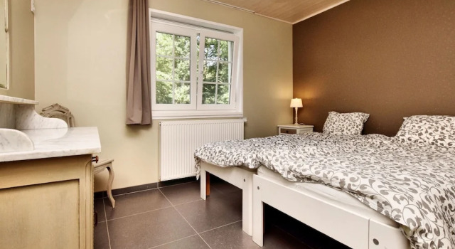 Cozy chalet with sauna, Забронировать Шале Эрезе Land of Ourthe & Aisne