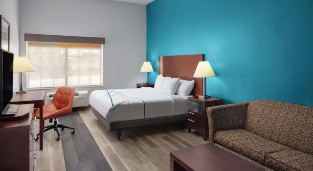 Номер Deluxe La Quinta Inn & Suites by Wyndham Woodward