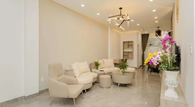 Mer Villa And Hotel Da Nang, Забронировать Отель Отели Дананга муниципалитета с бассейном, рядом с Музей изящных искусств Дананга, Бассейн