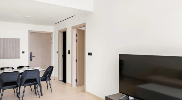 Апартаменты Stunning Modern 3BR Apartment in JVC