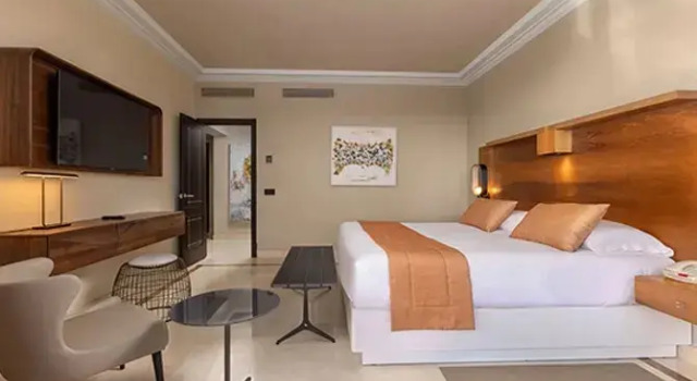 Люкс с красивым видом из окна Unique Club at Lopesan Costa Meloneras Resort