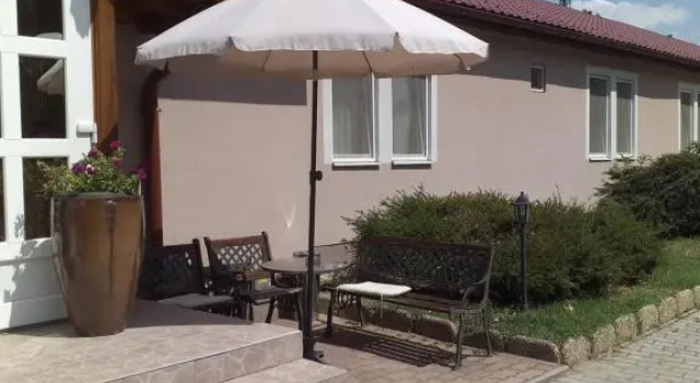 Kata Panzió, Rezervasyon Otel  