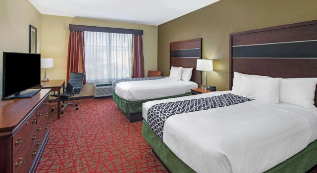 Четырёхместный номер Standard La Quinta by Wyndham Oxford - Anniston