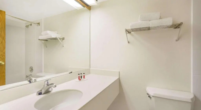 Двухместный номер Deluxe The Cairn Hotel, an Ascend Collection Hotel