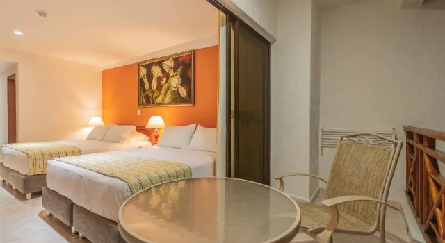 Четырёхместный семейный номер Standard Hotel Arena Blanca by Dorado