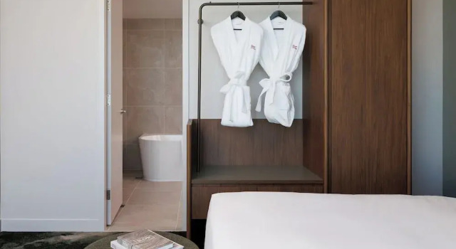 Люкс Crowne Plaza Geelong by IHG