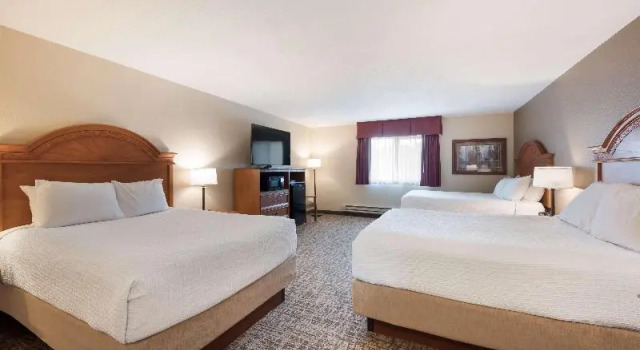 Четырёхместный семейный номер Standard Best Western Bidarka Inn