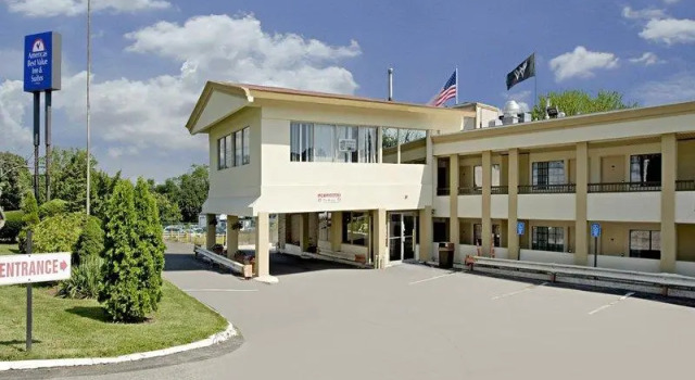 Люкс Red Carpet Inn - Stamford