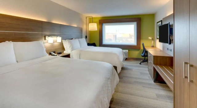 Четырёхместный номер Standard Holiday Inn Express - Cincinnati North - Monroe by IHG