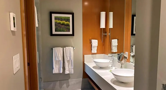 Номер Standard с частичным видом Penticton Lakeside Resort