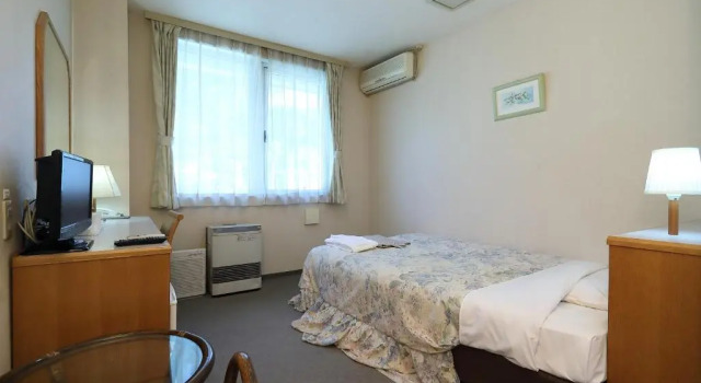 Hotel Tensui Misawa, Rezerwuj Hotel Misawa 